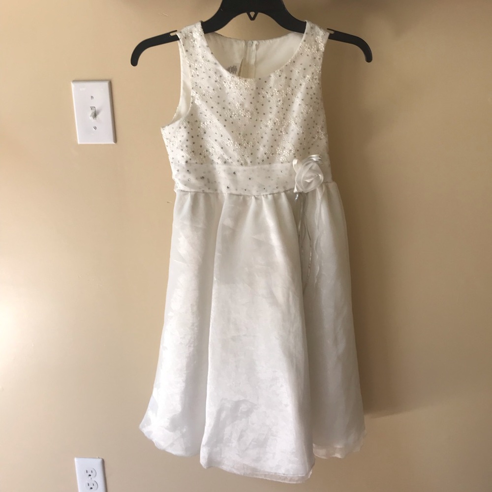 Girls Que Hermosa White Dress